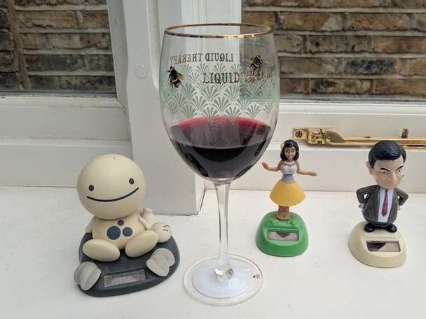 IndyBest best wine glasses review Yvonne Ellen bee wine glass